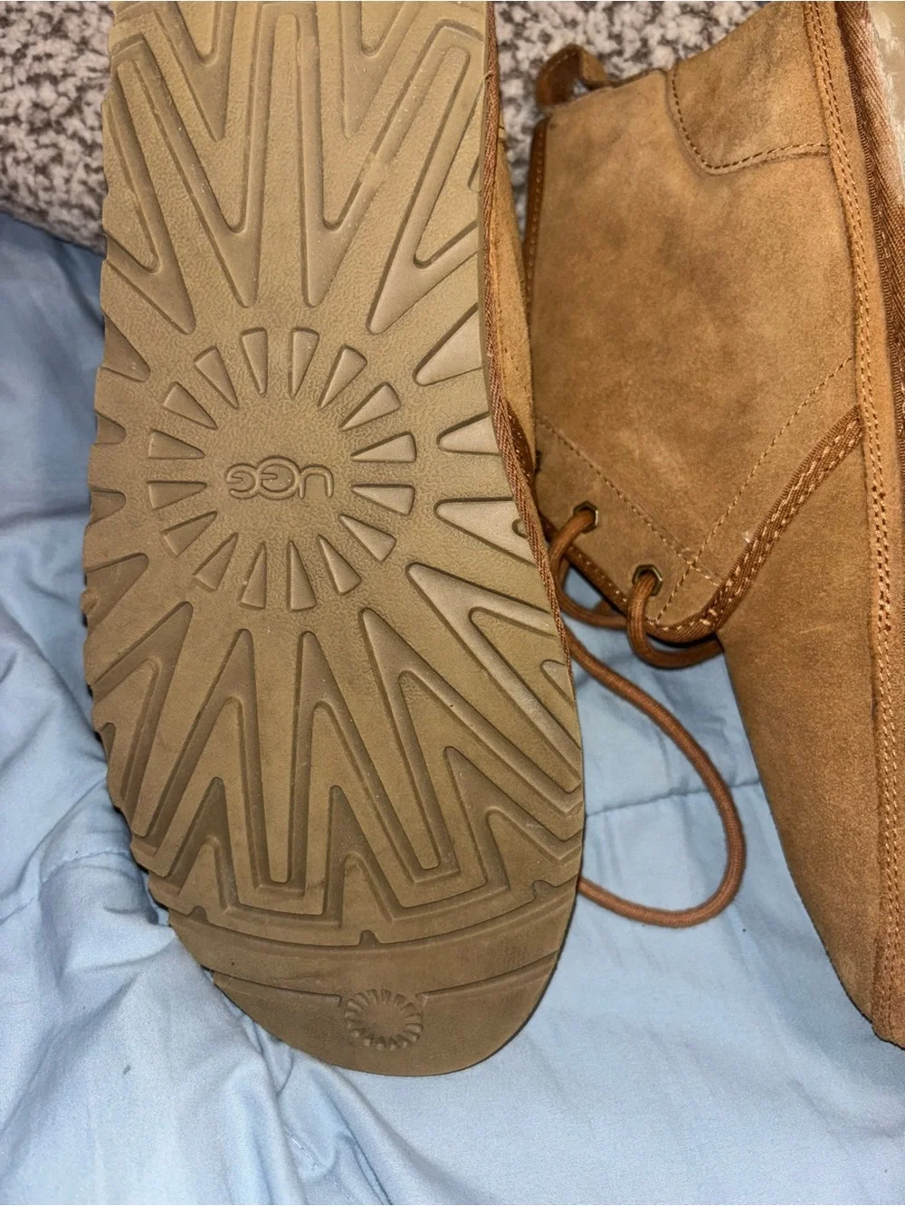 UGG Men's Chukka Suede Boots in Chestnut